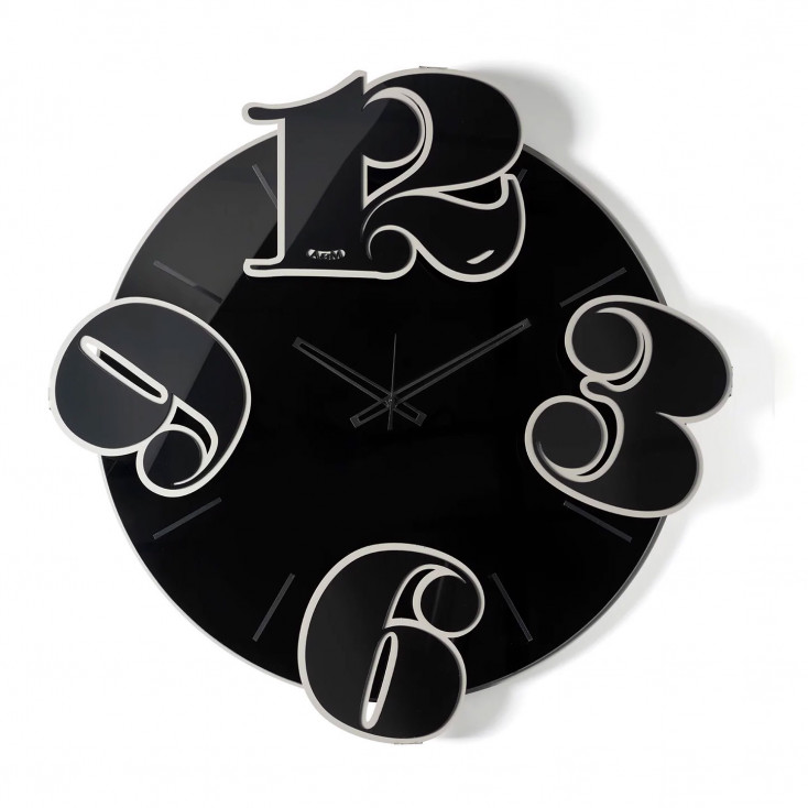 Orologio da parete in metallo con quadrante in vetro di design