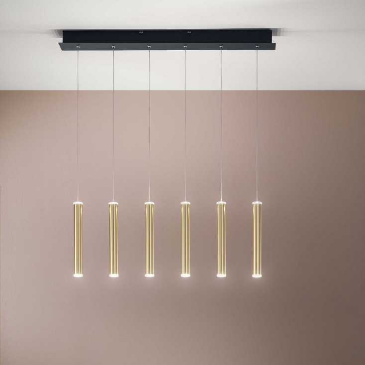 Lampada a sospensione a LED con 5 diffusori dalle linee moderne ed eleganti