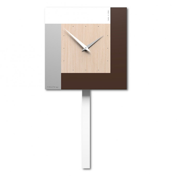 Orologio a pendolo moderno da parete
