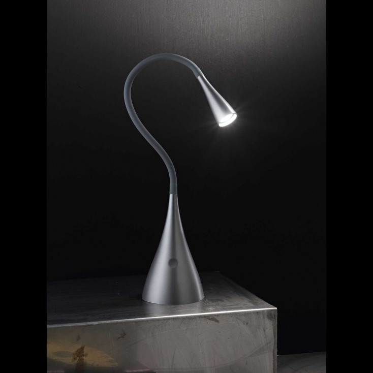 Lampada da tavolo a LED flex in plastica e metallo con diffusore snodabile