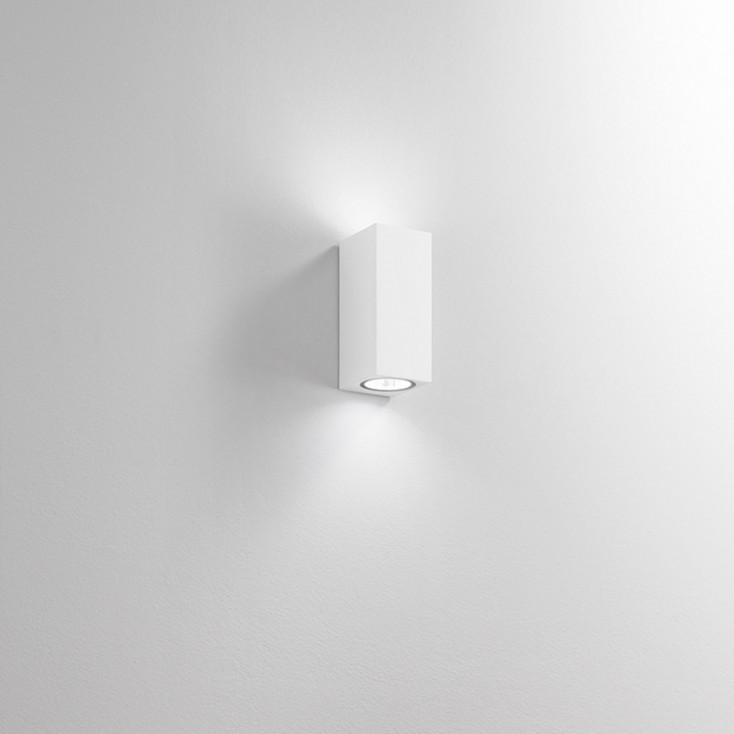 Applique alto biemissione per esterni/interni in alluminio diffusori in vetro