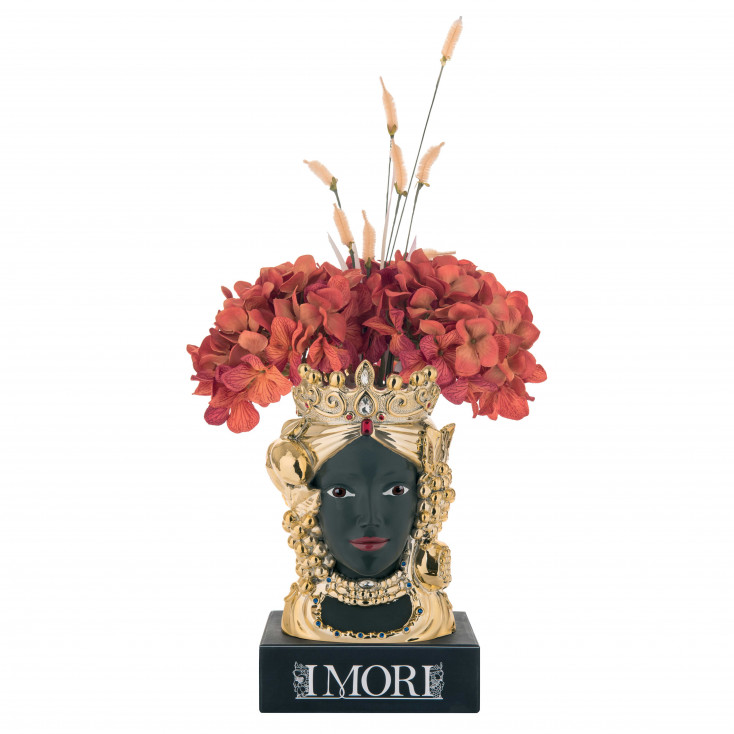 Testa di moro femminile in stile moderno decorata a mano