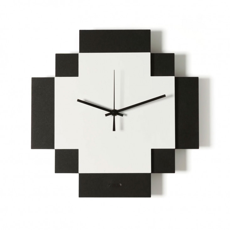 Orologio da parete quadrato moderno con design geometrico sovrapposto