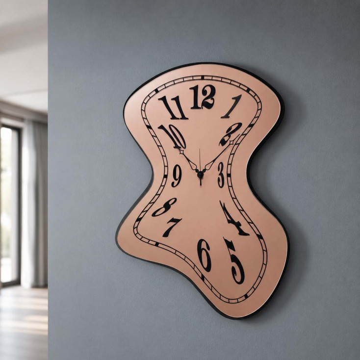 Orologio da parete in metallo con quadrante in vetro di design moderno
