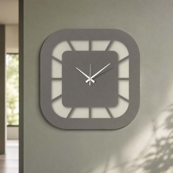 Orologio da parete minimalista dalle linee arrotondate