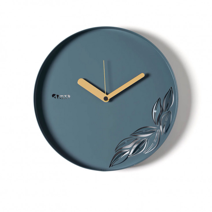 Orologio da parete rotondo in metallo con decoro moderno con foglia