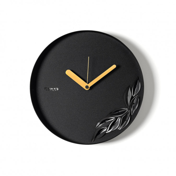 Orologio da parete rotondo in metallo con decoro moderno con foglia