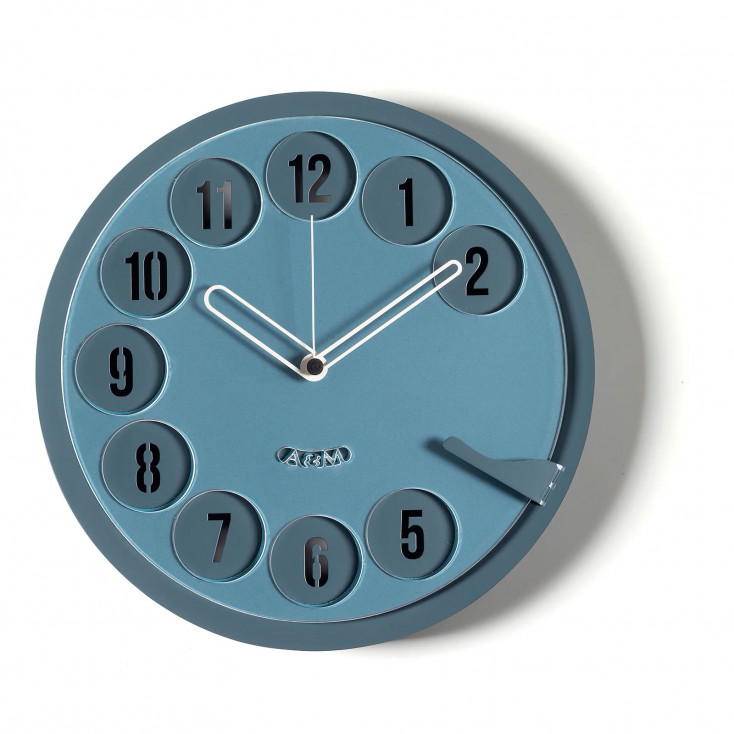 Orologio da parete rotondo dal design vintage con numeri in rilievo