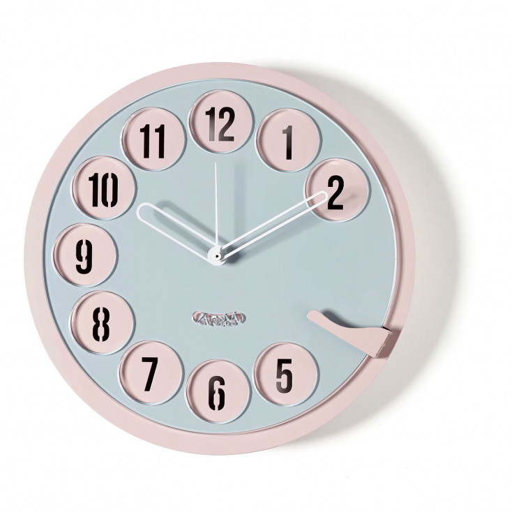 Orologio da parete rotondo dal design vintage con numeri in rilievo