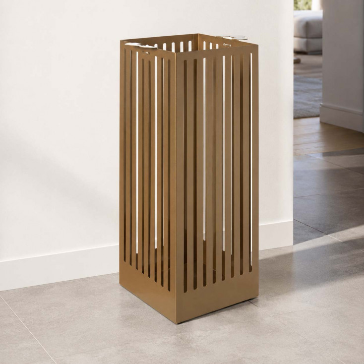 Porta ombrelli con struttura in metallo dal design moderno e particolare