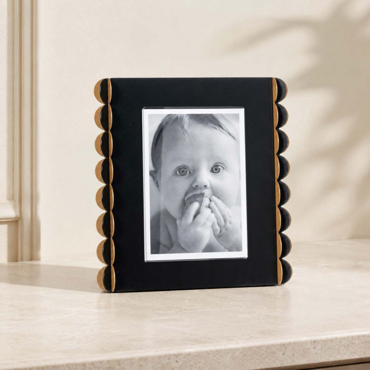 Portafoto da tavolo dal design moderno con cornice in metallo