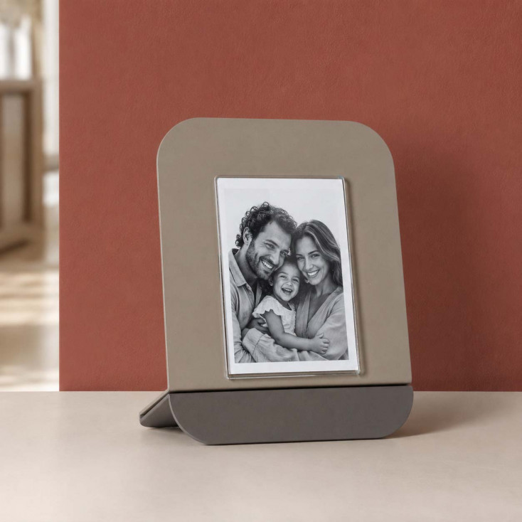 Portafoto da tavolo dal design moderno ed elegante