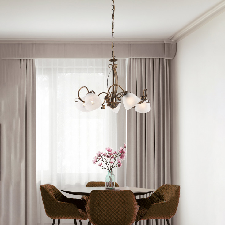 Lampadario classico in metallo laccato con 5 diffusori in vetro