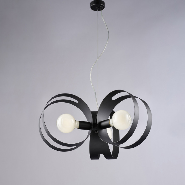 Lampada a sospensione con struttura moderna in metallo