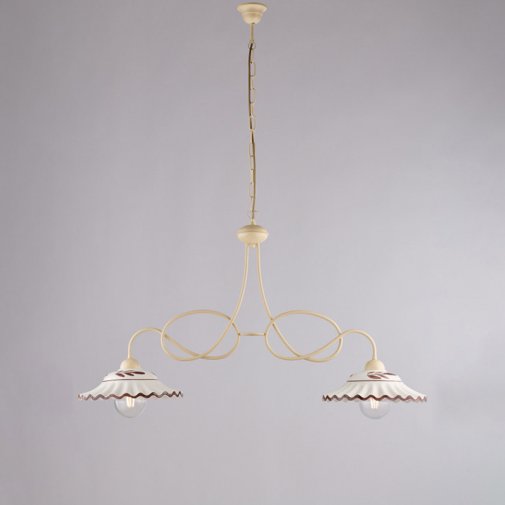 Lampadario rustico in metallo con doppio diffusore in ceramica