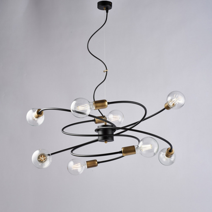 Lampadario con struttura grande in metallo dalle linee moderne con 8 lampadine