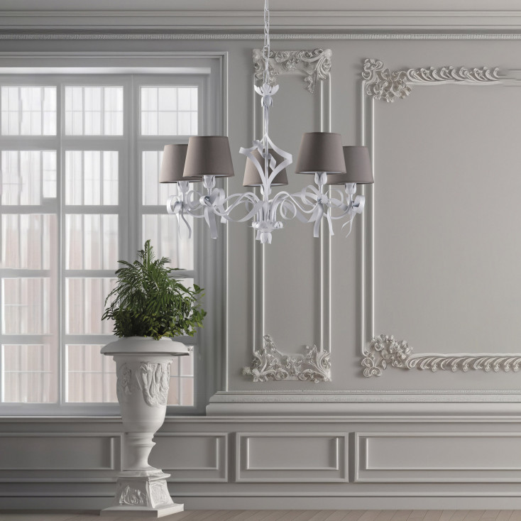 Lampadario moderno in metallo con decorazione shabby 5 luci paralumi in pvc