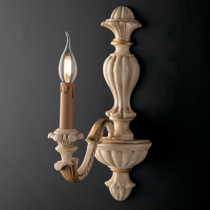 Applique da parete in legno dallo stile classico in diverse colorazioni
