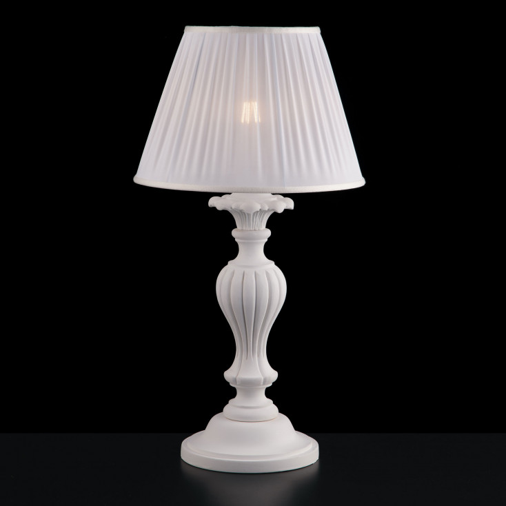 Lampada da tavolo in legno classica con paralume in plisse bianco