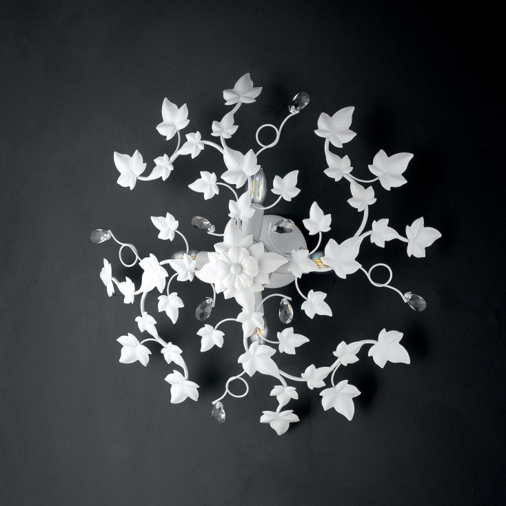 Plafoniera da soffitto piccola con struttura in metallo dalle linee classiche
