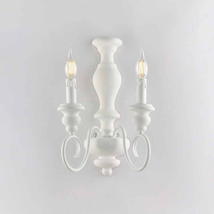 Applique classica da parete con doppio diffusore e struttura in metallo