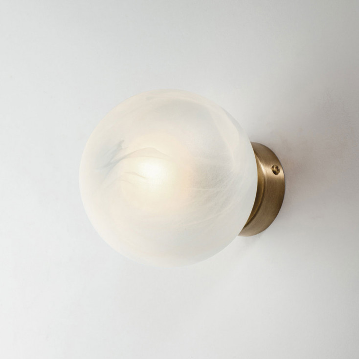 Applique da parete con diffusore in vetro dal design moderno ed elegante