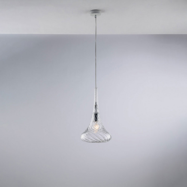 Lampada a sospensione con singolo diffusore in vetro dal design moderno