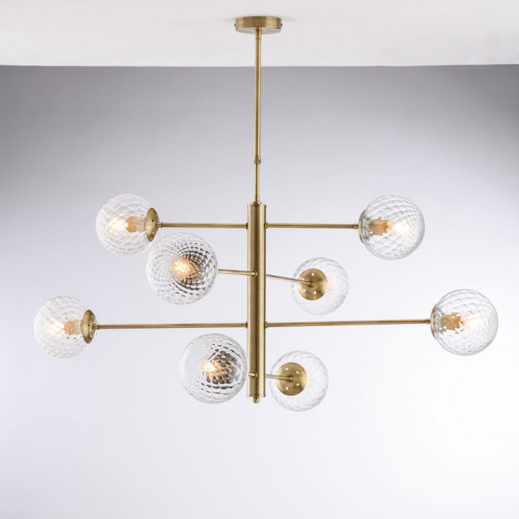 Lampadario grande in metallo con 8 diffusori dal design moderno ed elegante