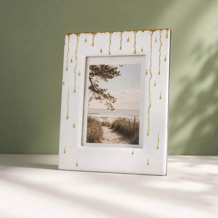 Cornice portafoto in marmorino con decori a goccia design moderno ed elagante