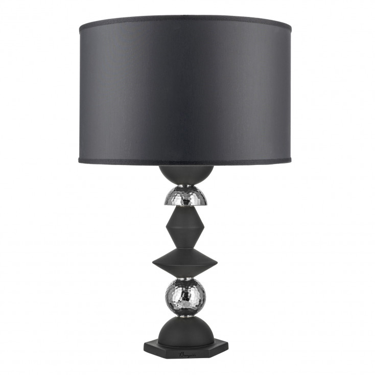 Lampada da tavolo in amrmorino con paralume in tessuto nero
