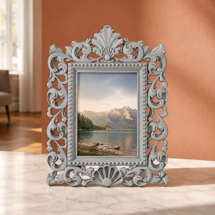 Portafoto da tavolo barocco in marmorino dal design moderno ed elegante