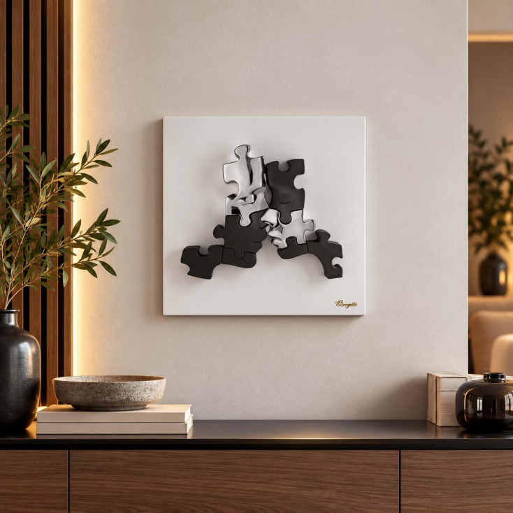 Quadro moderno con pannello in legno e soggetto con visi in marmorino