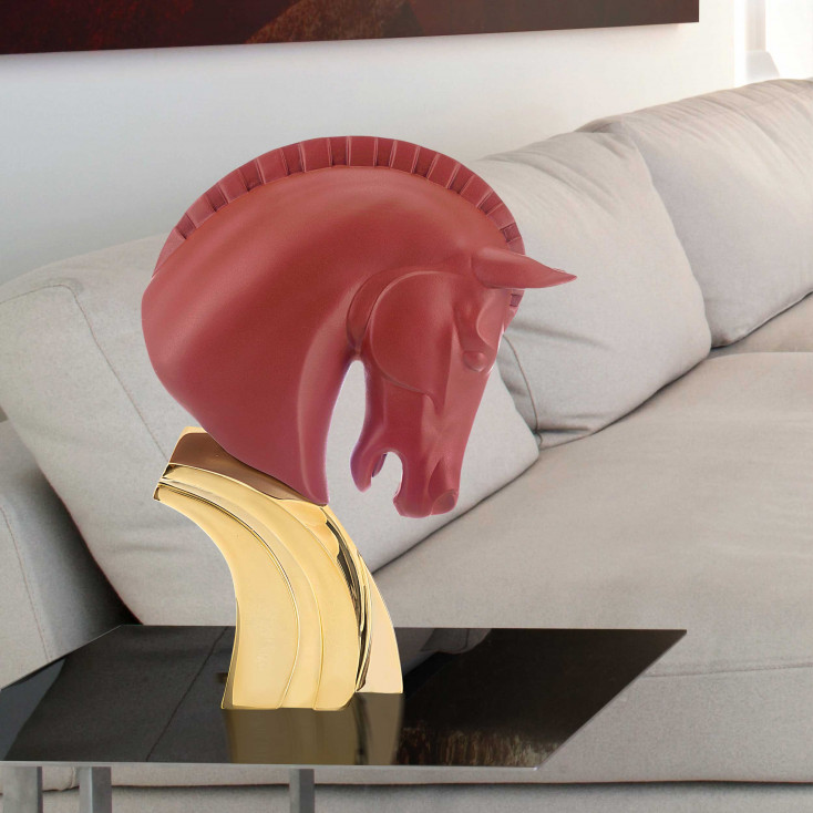 Scultura da tavolo Cavallo grande in marmorino dal design moderno ed elegante