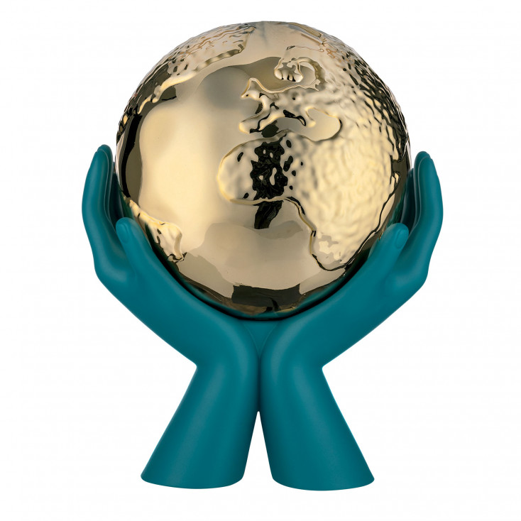 Scultura moderna media mani che stringono la madre terra