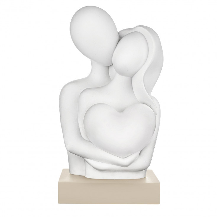 Scultura piccola con abbraccio di innamorati con cuore in marnorino