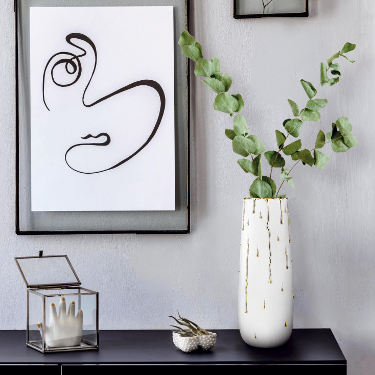 Vaso alto in marmorino con decori a goccia dal design moderno ed elagante