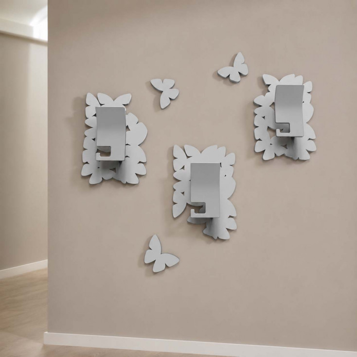 Appendiabiti a parete in legno con taglio laser ganci in alluminio con farfalle