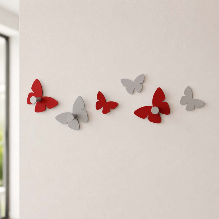 Appendiabiti di design da parete in legno con farfalle