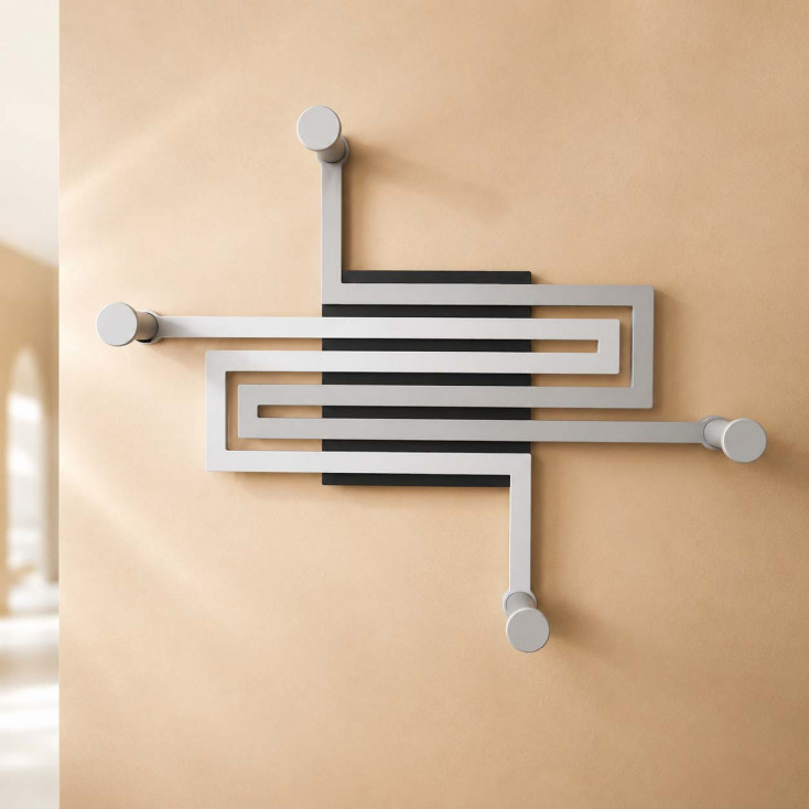 Appendiabiti parete di design in legno colorato con 4 ganci in alluminio