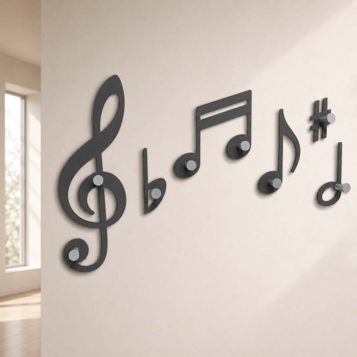 Attaccapanni a parete da ingresso con note musicali intagliate e 7 ganci