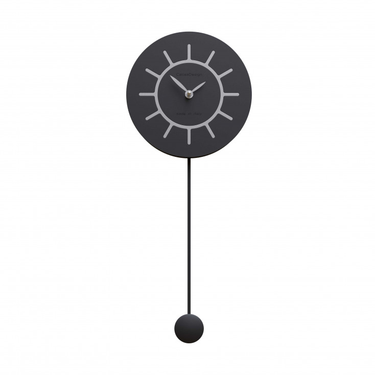 Orologio da parete a pendolo in legno dal design moderno