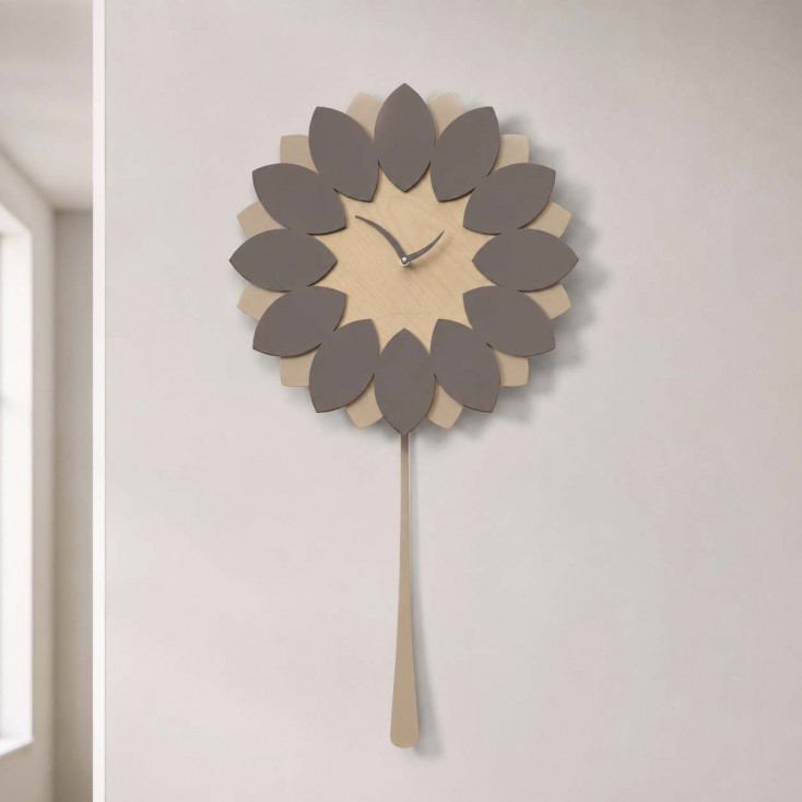 Orologio da parete a pendolo in legno dal design moderno ed elegante