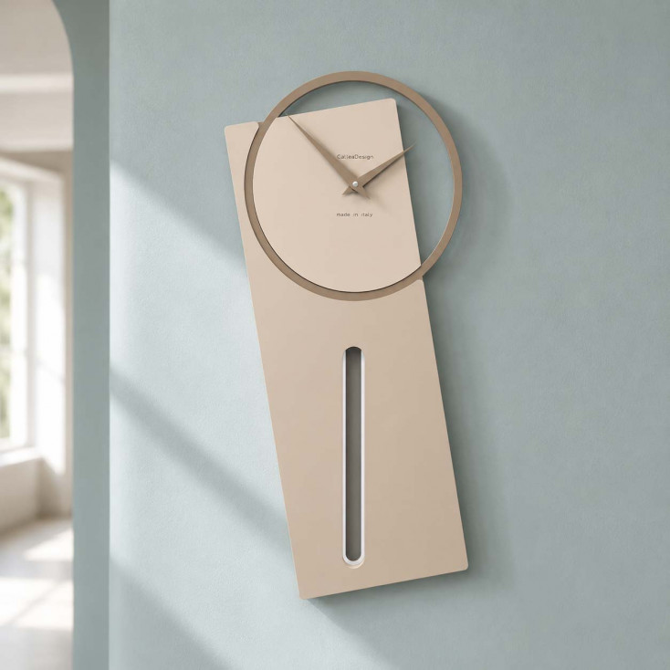Orologio da parete a pendolo in legno dal design moderno ed elegante
