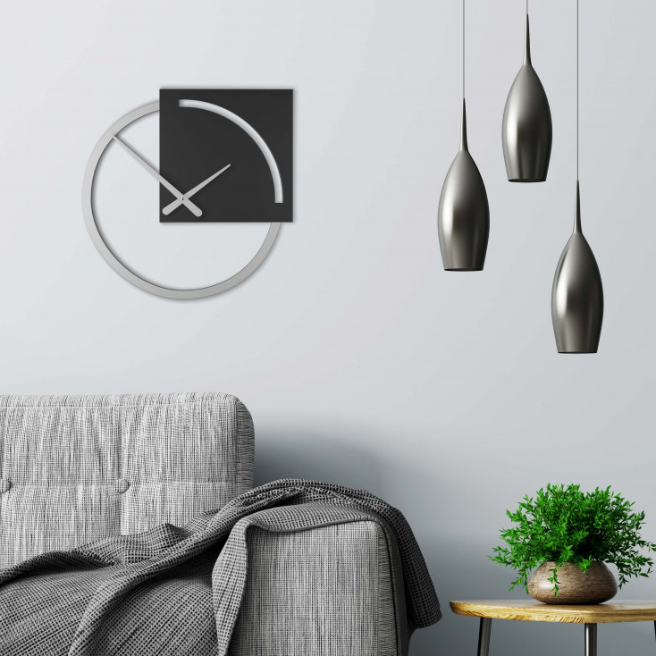Orologio da parete con quadrante rotondo il legno dal design moderno ed elegante