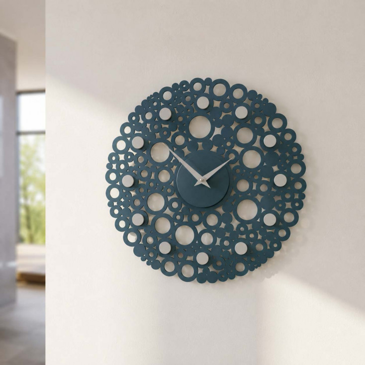 Orologio da parete design moderno in legno con decoro a bolle