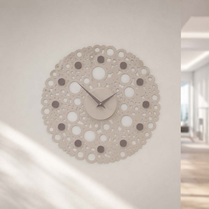 Orologio da parete design moderno in legno con decoro a bolle
