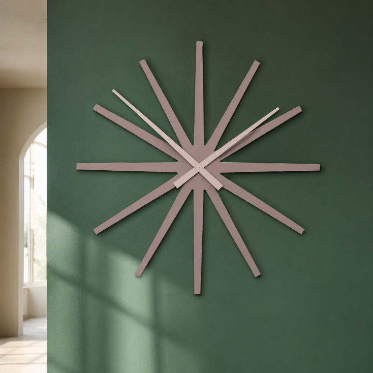 Orologio da parete dalle linee moderne in legno
