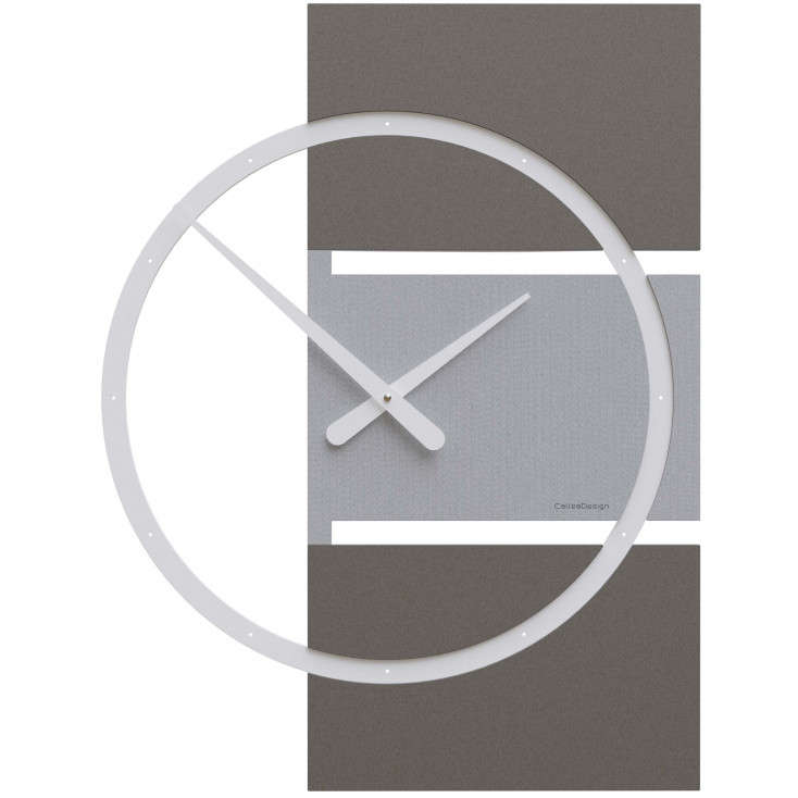 Orologio da parete grande in legno dal design moderno ed elegante