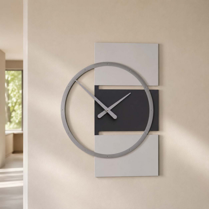 Orologio da parete grande in legno dal design moderno ed elegante