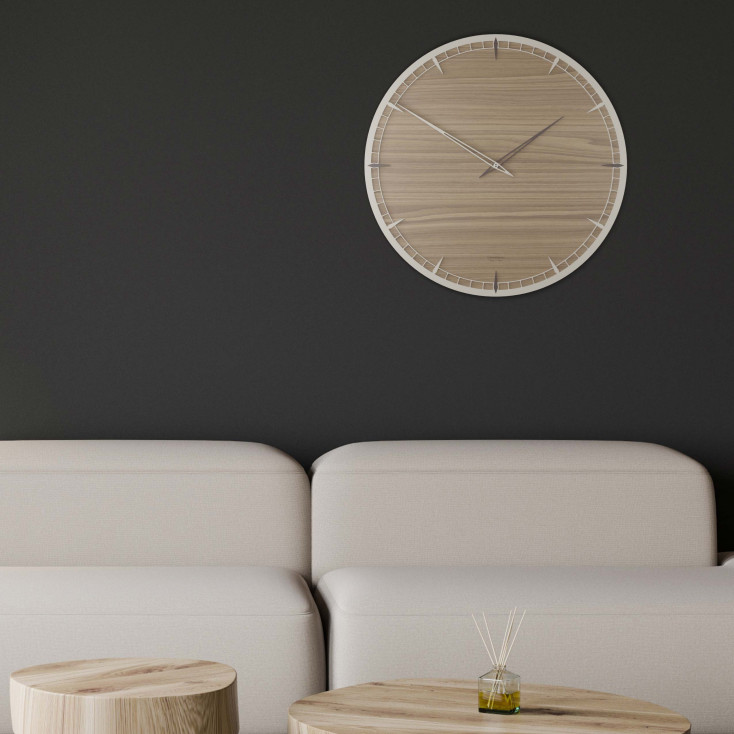 Orologio da parete grande rotondo in legno dal design moderno ed elegante